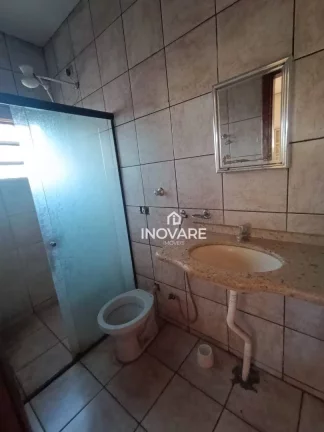 Imagem Apartamento com 3 dormitórios para alugar, 80 m² por R$ 1.100,00/mês - Setor Nossa Senhora da Saúde - Itumbiara/GO
