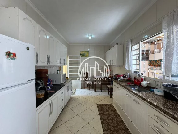 Imagem Casa Ampla com 3 Dormitórios à Venda no Cidade Jardim II - Jundiaí-SP