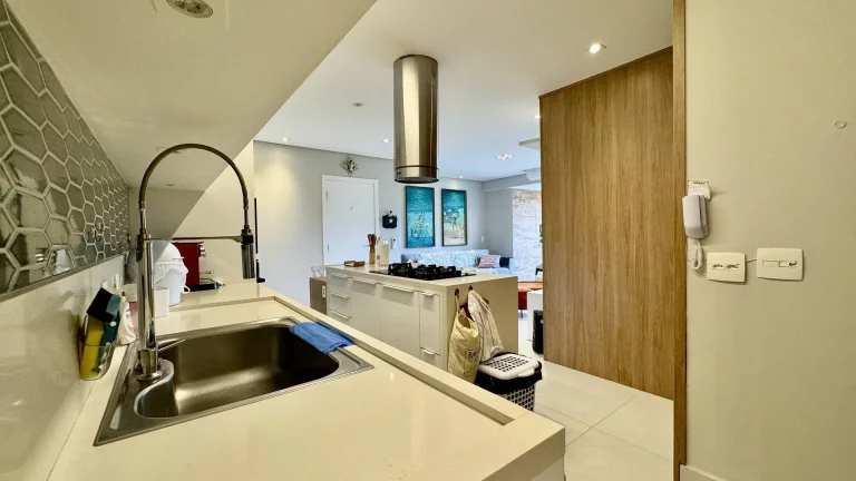 Imagem Apartamento com 4 dormitórios à venda, 138 m por R$ 5.500.000,00 - Riviera