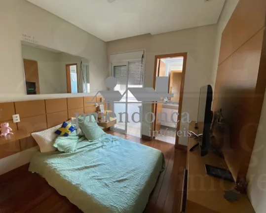 Imagem Apartamento com 180m² a venda na Pompéia, 3 suítes e 3 vagas.