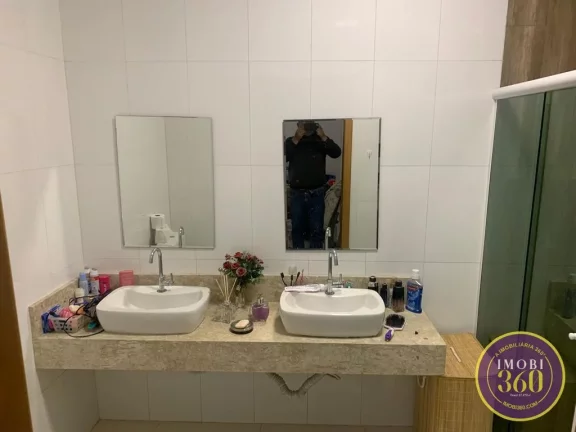 Imagem LINDA CASA COM 3 SUÍTES, 360 m² POR R$ 980.000. ARTUR ALVIM
