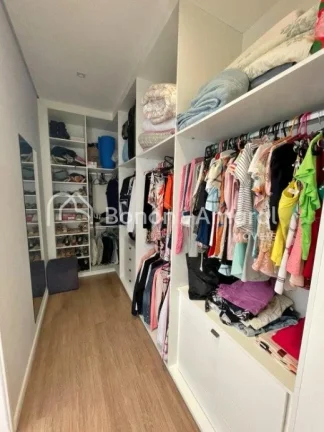Imagem Casa à venda no Condomínio Portal do Jequitibá em Valinhos. 

Imóvel novo, com projeto moderno e...