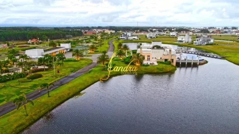 Imagem Terreno vista eterna do mar, a condomínio Beira mar, pronto para construir
