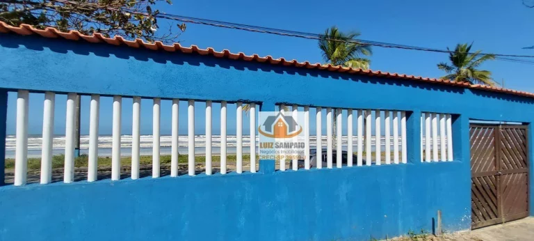 Imagem Oportunidade - Casa c/piscina - Frente ao Mar - Baln. Flórida