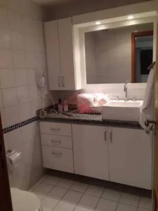 Imagem Apartamento com 1 dormitório à venda, 50 m² por R$ 650.000,00 - Icaraí - Niterói/RJ