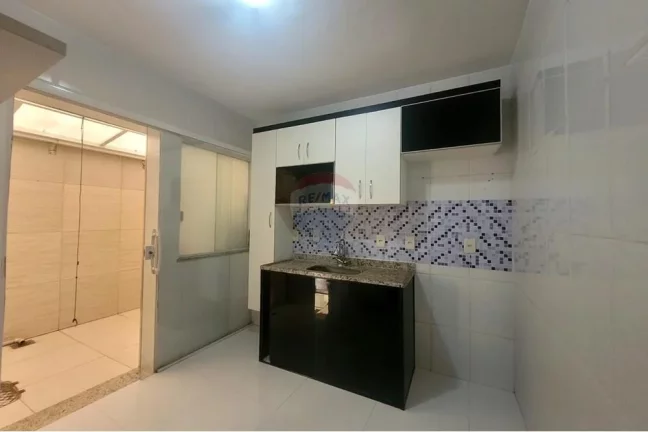 Imagem Casa com 2 quartos á venda em Oswaldo Cruz, Rio de Janeiro.