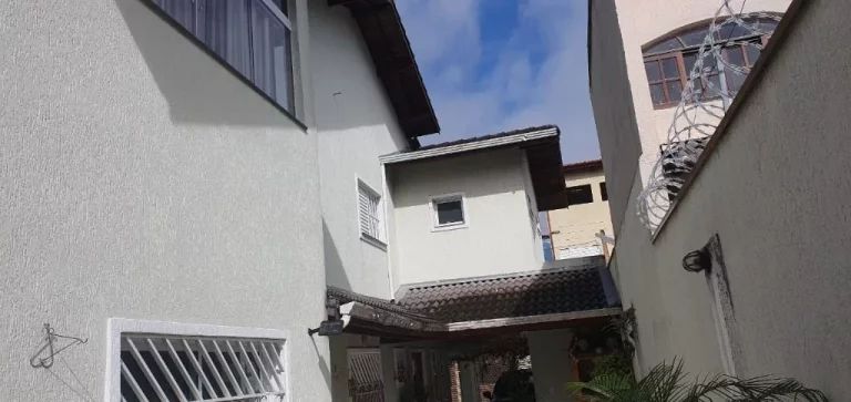 Imagem Sobrado com 3 dormitórios à venda, 250 m² por R$ 950.000,00 - Jardim Medina - Poá/SP