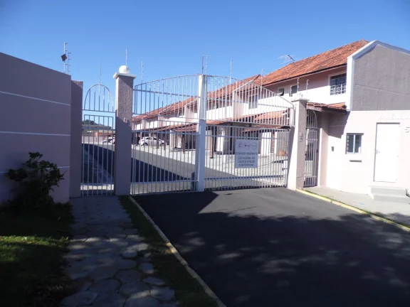 Imagem Sobrado à Venda no Atuba, Curitiba – 3 Quartos e 2 Vagas | Condomínio Fechado