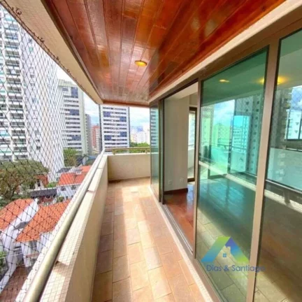 Imagem ACLIMAÇÃO Apartamento 192M², 3 suítes, 3 vagas, a 300 metros da estação do metro Vergueiro ótima localização e valor !!!