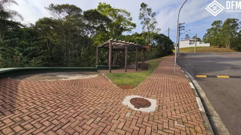 Imagem Sobrado com 3 Dormitorio(s) localizado(a) no bairro Cézar de Souza em Mogi das Cruzes / Mato Grosso do Sul Ref.:DEO0182
