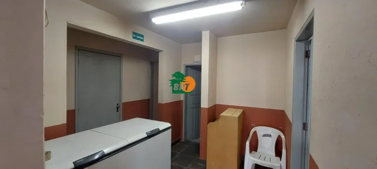 Imagem Galpão para Locação em São Roque, Centro (canguera), 2 banheiros