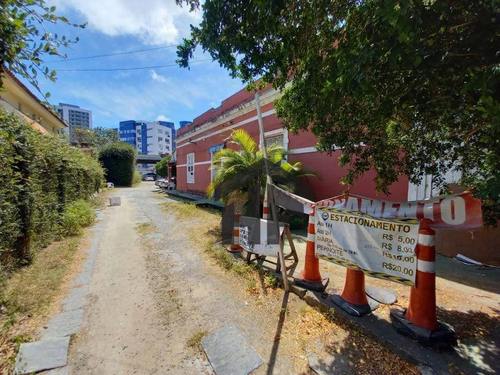 Imagem Casa com 4 Quartos à Venda, 539 m² em Graças - Recife