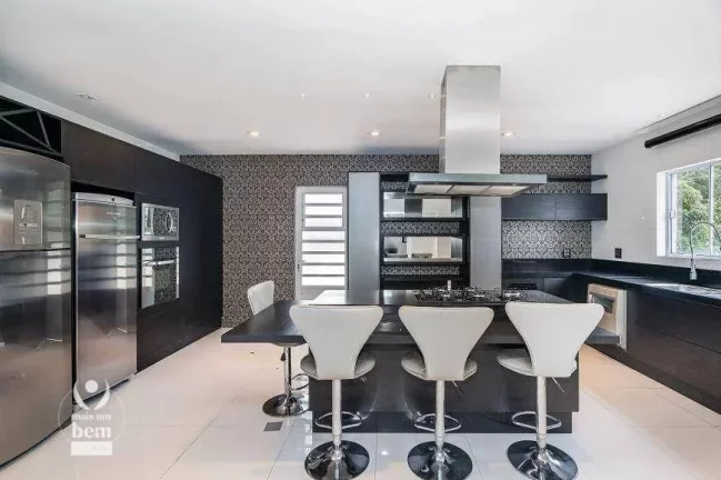 Imagem Casa com 751m², 4 suítes, piscina, 10 vagas de garagem à venda por R$ 4.000.000 - Jardim Social - Curitiba/PR