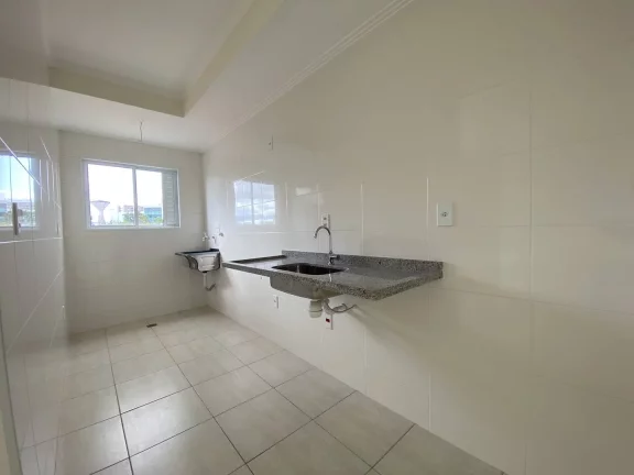 Imagem Apartamento de 2 Dormitórios à Venda no Condomínio Biarritz