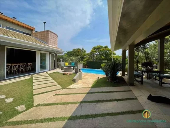 Imagem Casa MOBILIADA 4d (3sts) , lareira, piscina, anexos gourmet/multiuso!