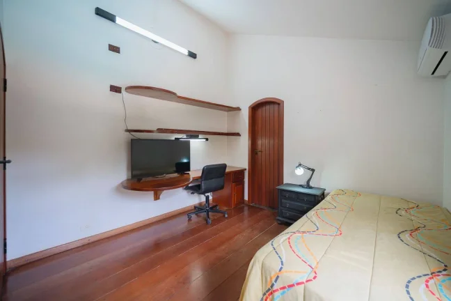 Imagem Casa com 5 dormitórios à venda, 580 m² por R$ 1.949.000,00 - Recanto Impla - Carapicuíba/SP