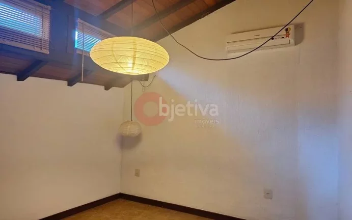 Imagem Linda casa a venda de 3 quartos no bairro Geriba em Búzios