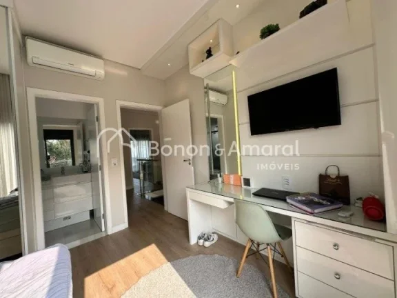 Imagem Sobrado à venda com 220m² de área privativa em um terreno de 330m², por R$ 2.020.000,00, no Cond...