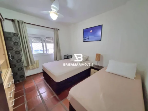 Imagem PITANGUEIRAS- UMA QUADRA DA PRAIA , LOCALIZAÇÃO ESPETACULAR , GARAGEM NO PRÉDIO.