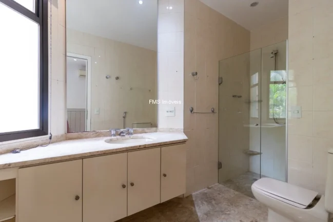 Imagem Apartamento com 3 suítes no Itaim Bibi