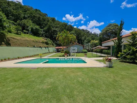 Imagem Casa à venda, 550 m² por R$ 2.400.000,00 - Três Córregos - Teresópolis/RJ