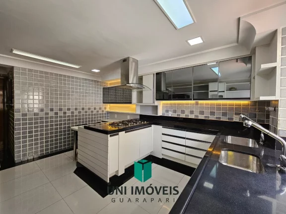 Imagem Cobertura Triplex Luxuosa - Quadra do Mar na Praia do Morro em Guarapari !