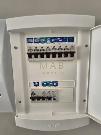 Imagem Imperdível! Apartamento à venda em Ingleses Norte, Florianópolis-SC: 2 quartos, 1 suíte, 1 sala, 2 banheiros, 2 vagas de garagem.