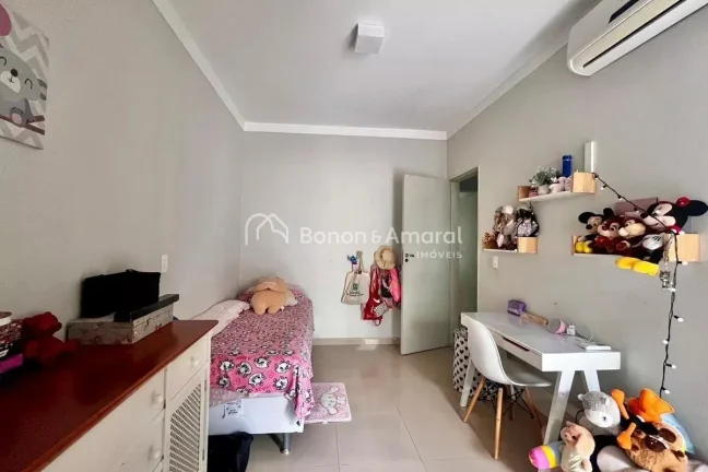 Imagem Localizada em um dos bairros mais desejados de Campinas, esta casa em condomínio na Chácara Primav...