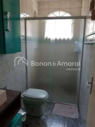 Imagem Excelente casa à venda no bairro Monte Alegre, com localização privilegiada, próxima a escolas, ...