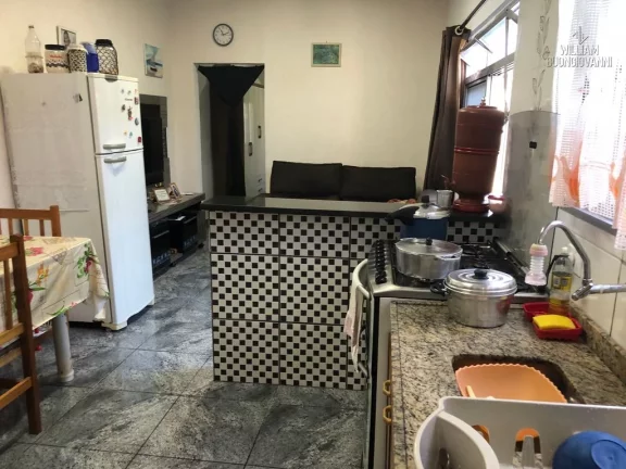 Imagem 2 casas e 1 galpão em Praia Grande, Baln. Maracanã a 300 mts da praia