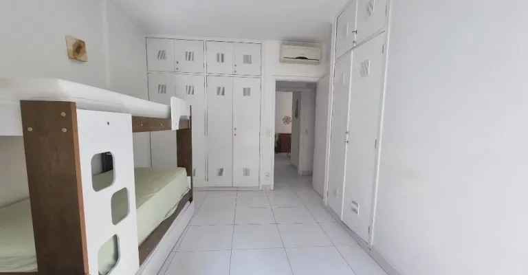 Imagem Apartamento com 2 dormitórios à venda, 90 m² - Pitangueiras - Guarujá/SP