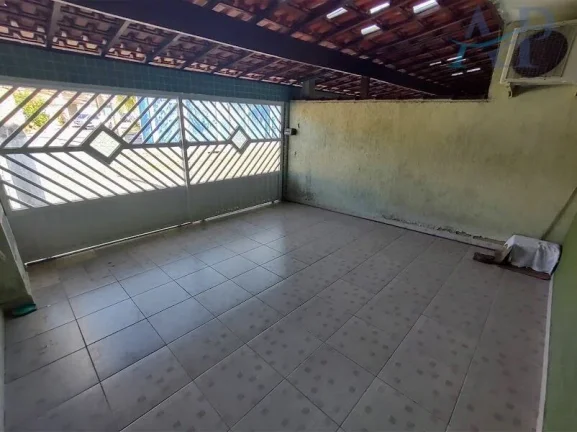 Imagem Casa para Vender em Praia Grande com 3 Quartos