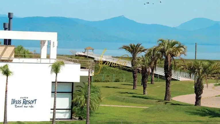 Imagem Terreno condomínio Ilhas Resort pronto para construir Beira Lago