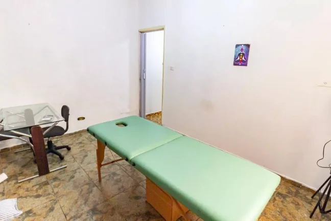 Imagem Casa com 3 Dormitórios à Venda na Vila Diva