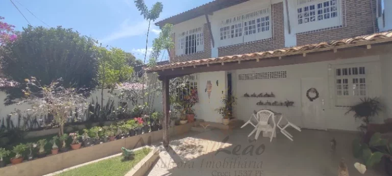 Imagem Casa Duplex em Aracaju á Venda no Bairro Farolândia. Próximo ao Hiper GBarbosa.