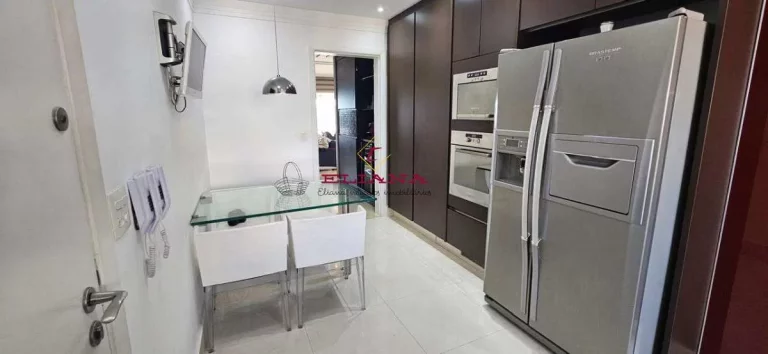 Imagem Apartamento em São Paulo, Vila Romana, com 4 quartos, 206m²