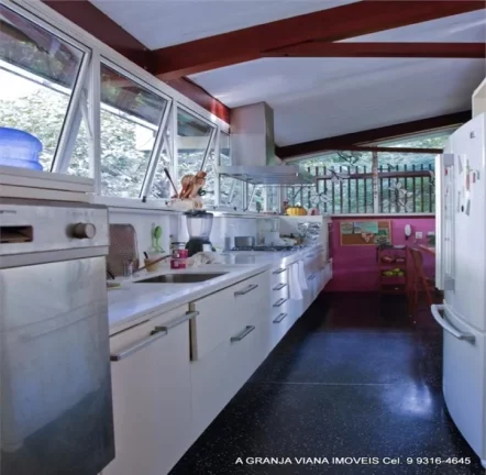 Imagem Contemporânea, despojada com 3 dormitórios à venda, 300 m² por R$ 2.700.000 - Granja Viana - Carapicuíba/SP