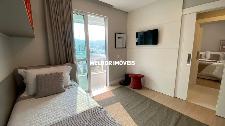 Imagem Apartamento á venda com 3 dormitórios na quadra mar em Balneário Camboriú - SC