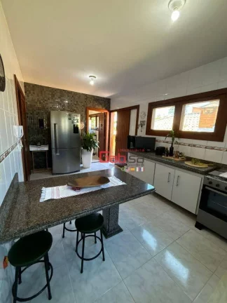 Imagem Casa com 3 dormitórios à venda, 250 m² por R$ 2.000.000,00 - Praia do Siqueira - Cabo Frio/RJ