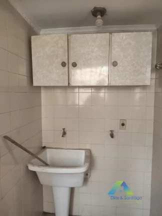 Imagem Apartamento com 3 dormitórios à venda, 65m²