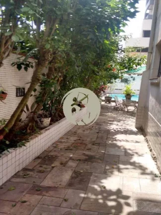 Imagem Sobrado a venda em bairro nobre em Santos