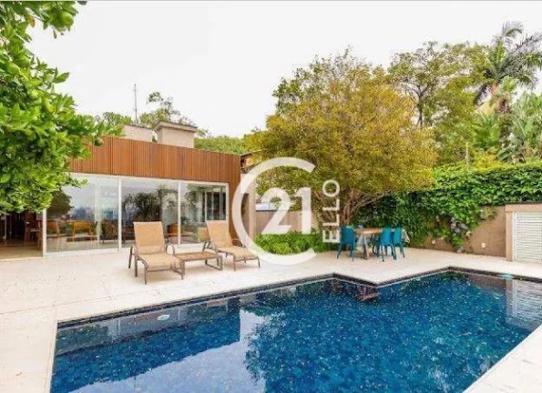 Imagem Casa em rua fechada, 608m², 3 suítes, Jardim Guedala