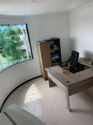 Imagem Casa de Alto Padrão na Atalaia - 4 Quartos, Piscina e Espaço de Churrasqueira - Imperdível!