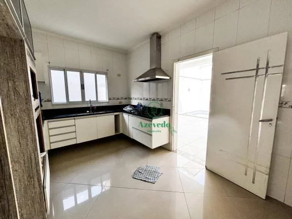 Imagem Sobrado com 3 dormitórios à venda, 180 m² por R$ 1.200.000,00 - Jardim Vila Galvão - Guarulhos/SP