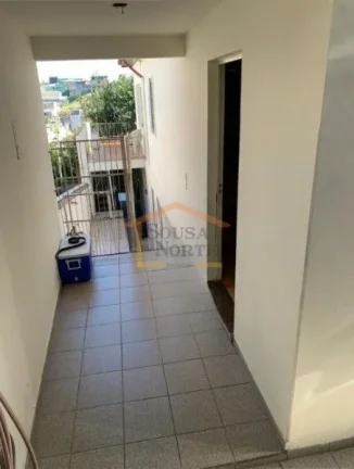 Imagem Casa com 300m² de área construída, 3 dormitórios amplos e arejados, sala para 2 ambientes, 3 ban...