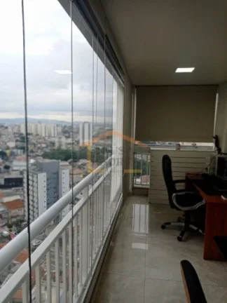 Imagem Apartamento 2 dormitórios, sendo 1 suíte e o 3º dormitório foi transformado em closet, escritór...