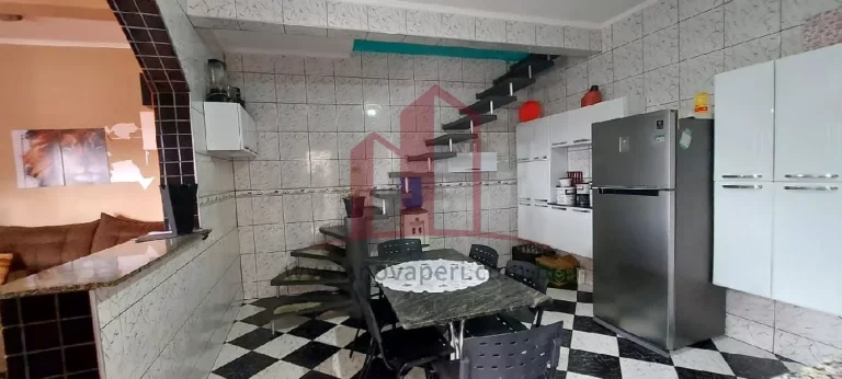 Imagem Imperdível oportunidade: Casa à venda em Franco da Rocha-SP, Centro. 3 quartos, 1 suíte, 1 sala, 2 vagas, 166,30m².