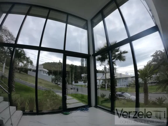 Imagem Casa em Condomínio para Venda em Balneário Camboriú / SC no bairro Barra