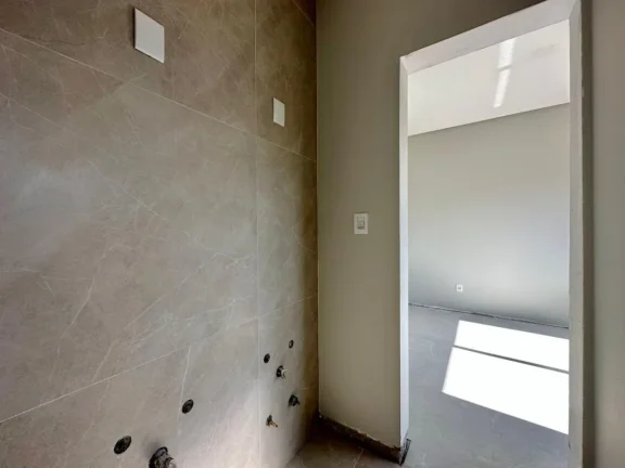 Imagem Casa em Condominio 4 Dormitórios - Bairro --