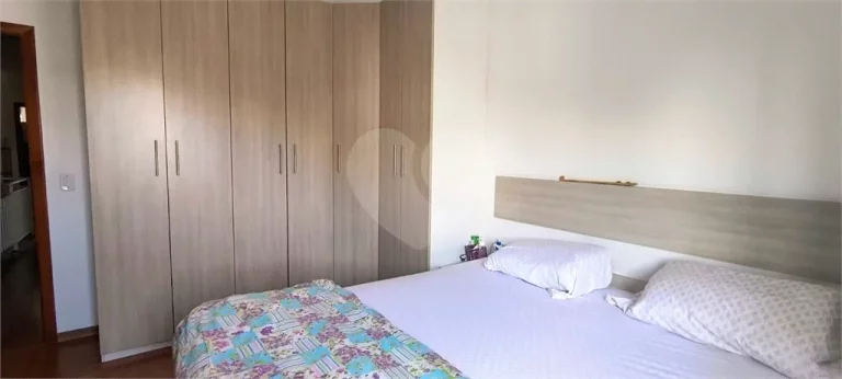 Imagem Sobrado à venda com 3 quartos, sendo 1 suíte, em Butantã, São Paulo - SP